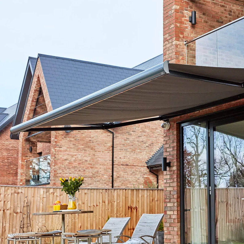 Purity Base+ Retractable Awning